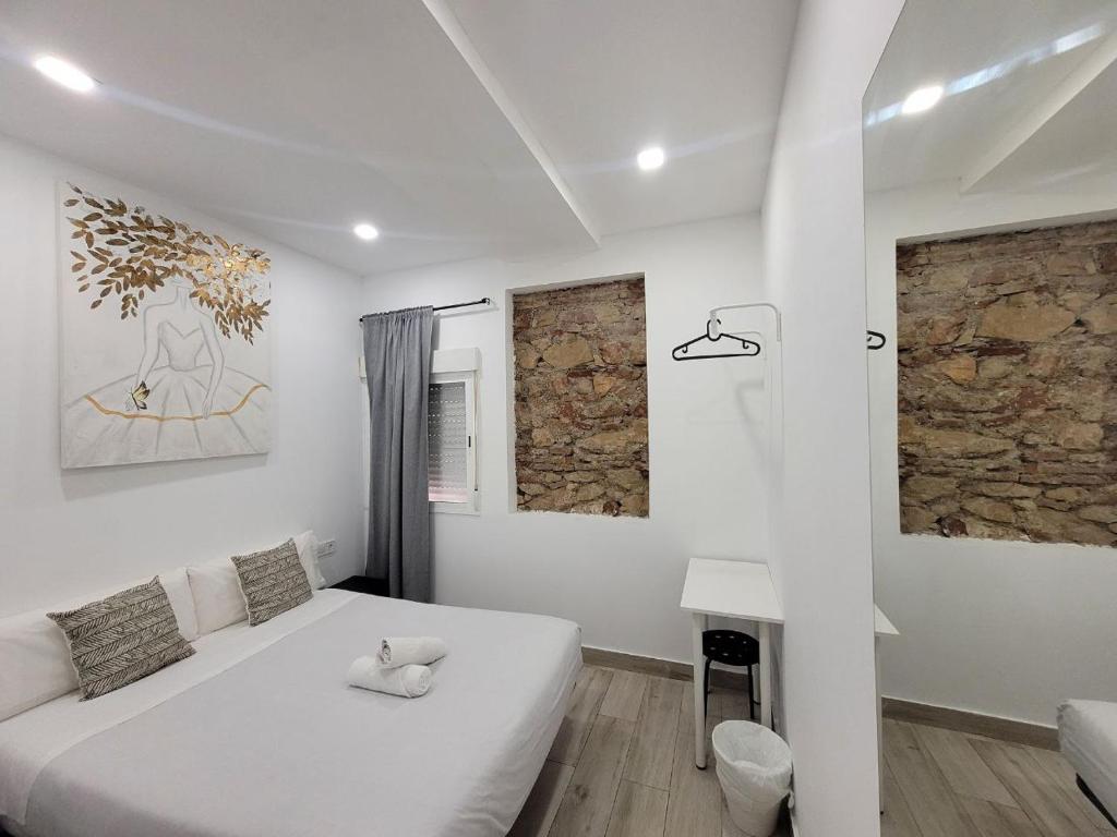 AYZ Silvela - Auto check-in property - Resim 11