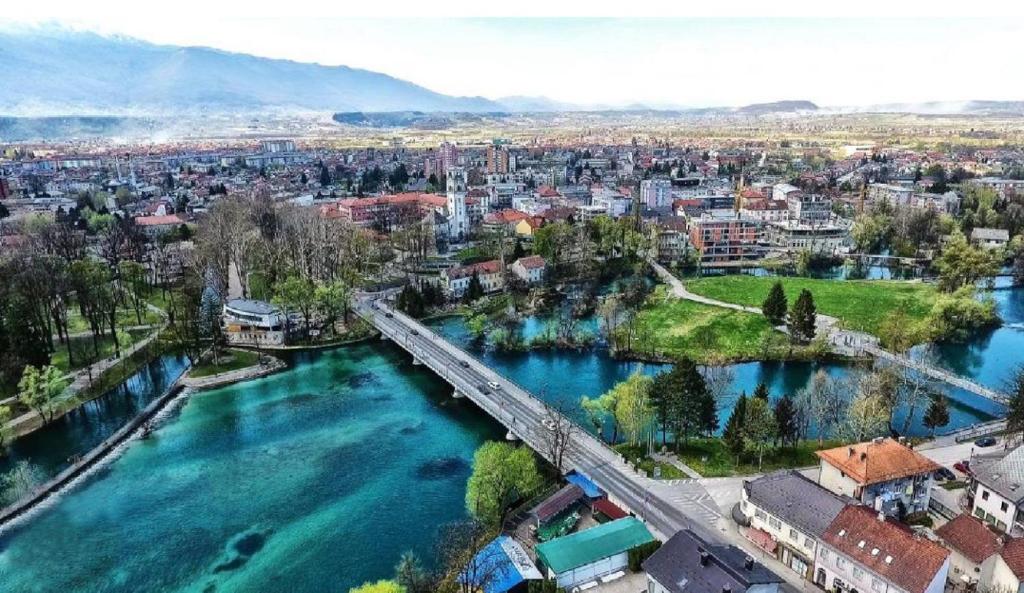 Φυσικό τοπίο κοντά σε αυτή η παραθεριστική κατοικία