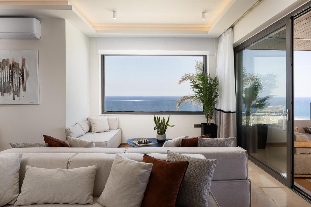 Posedenie v ubytovaní Villa Belle, Where Sea Views Meet Sunset Magic by etouri