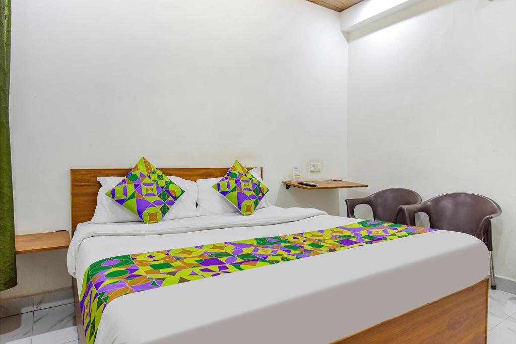 Postel nebo postele na pokoji v ubytování The Second Home -Your Happiness Is Our Priority-ISBT Dehradun