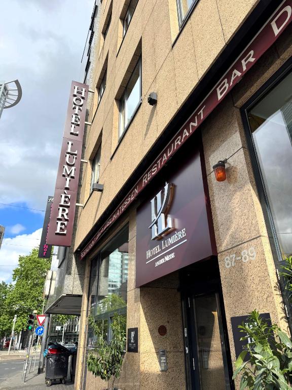 Hotel Lumière an der Messe - Resim 31