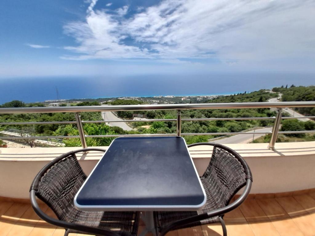 Sea View Luxury Apartments Palase Dhermi