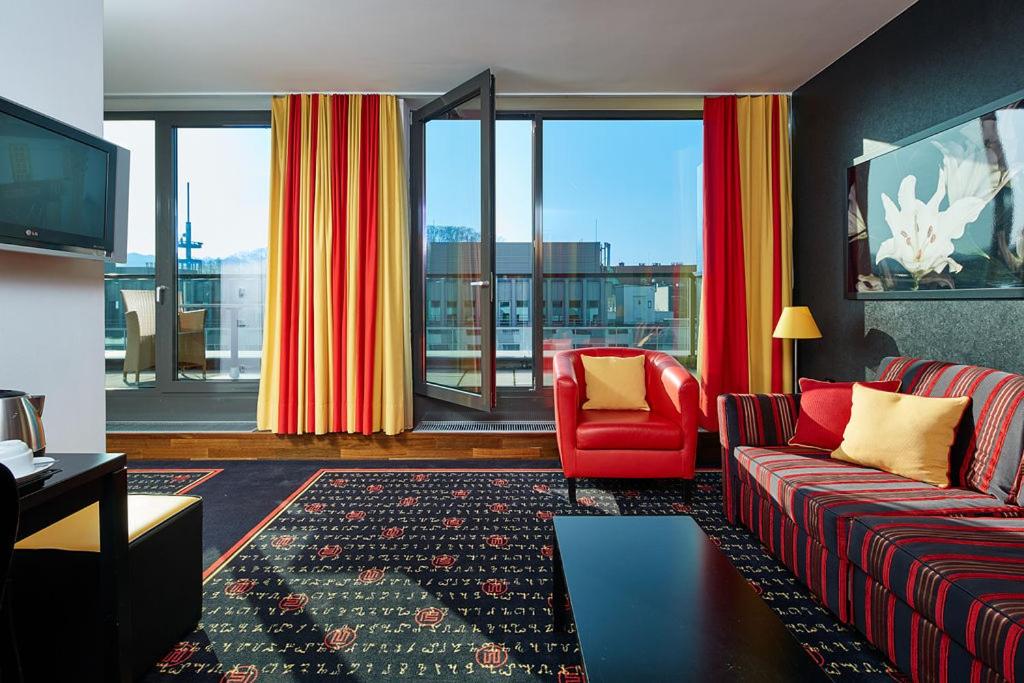 Posezení v ubytování OREA Hotel Angelo Praha