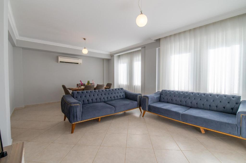 A seating area at Hanel Life Royal Villas 7 Aqualettings