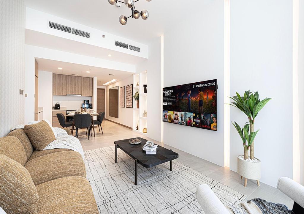 luxury-2-br-missoni-building-canal-pool-view-dubai-updated-prices-2026