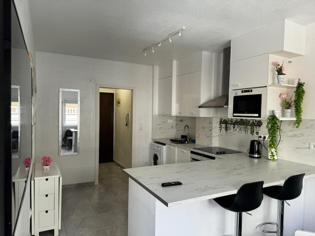 Una cocina o kitchenette en Apartment close to the beach