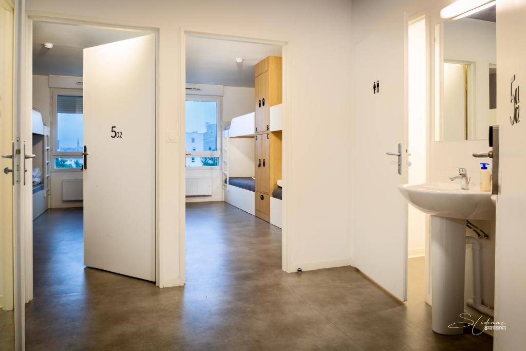Le Spot CIS Nantes - Bed In 4-Bed Female Dormitory Room