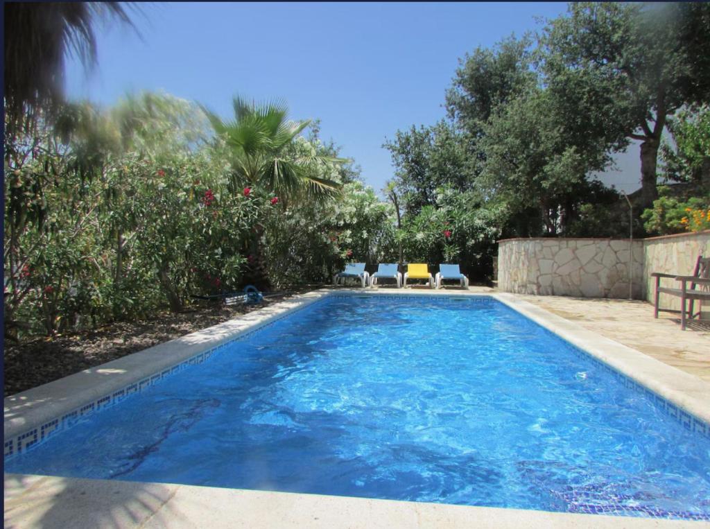 Bazén v ubytovaní Sunny Costa Brava Getaway alebo v jeho blízkosti