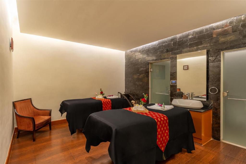 Postel nebo postele na pokoji v ubytování Radisson Blu Hotel Rudrapur