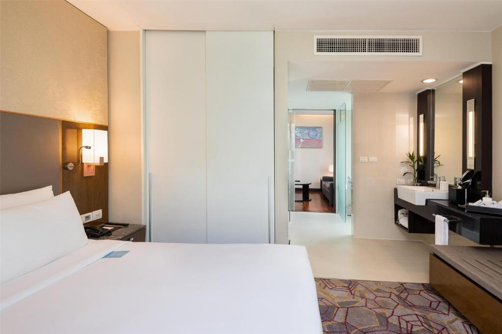 Radisson Suites Bangkok Sukhumvit - Resim 45