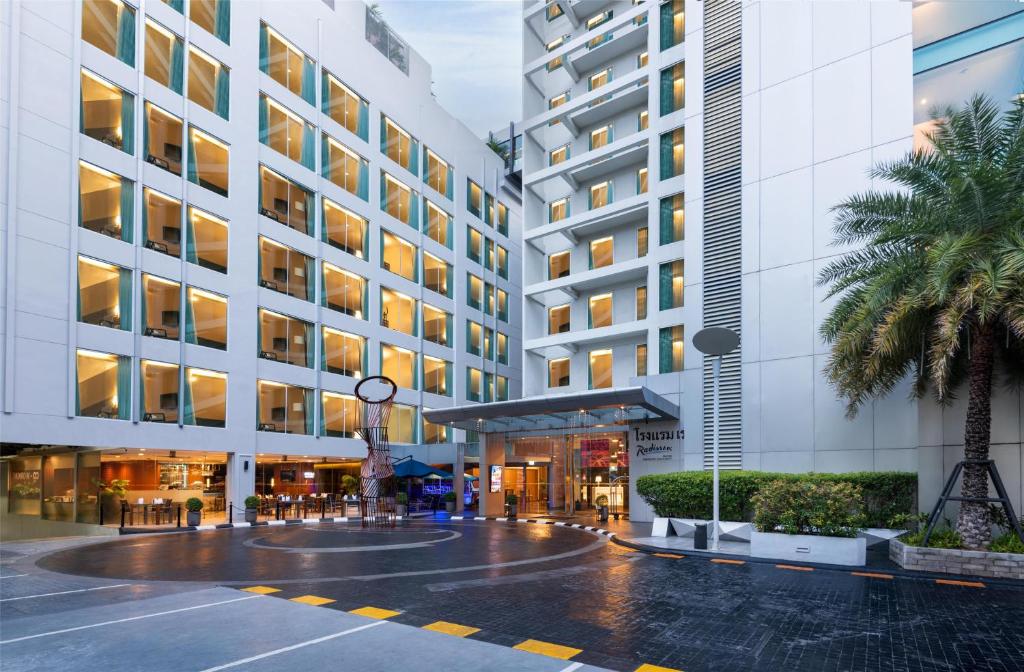 Radisson Suites Bangkok Sukhumvit - Resim 15