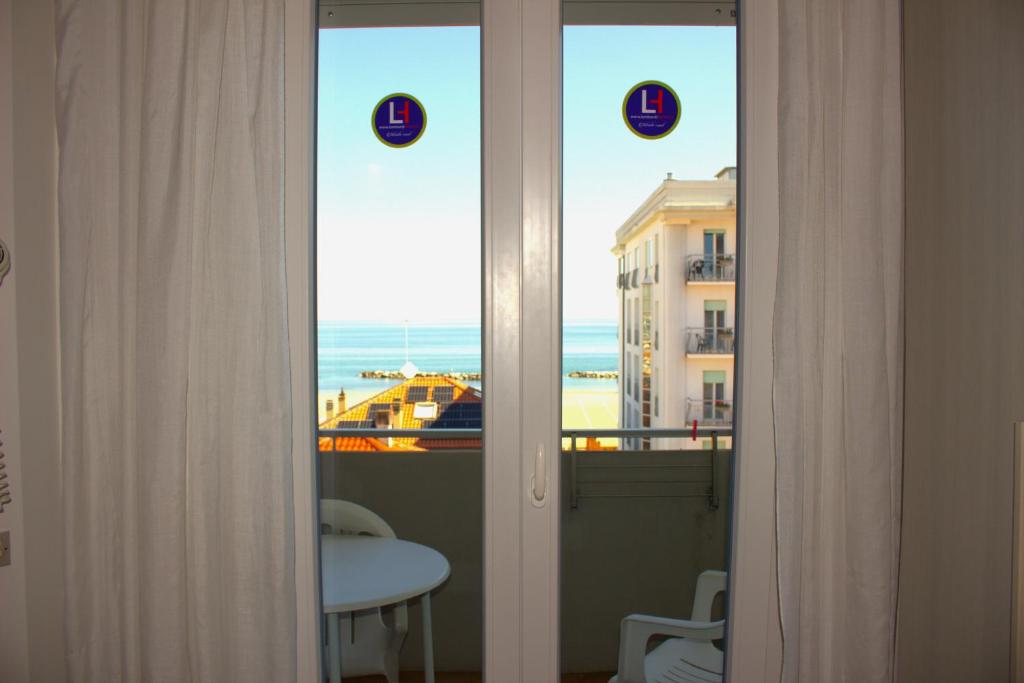 Nespecifikovaný výhled na moře nebo výhled na moře při pohledu z hotelu