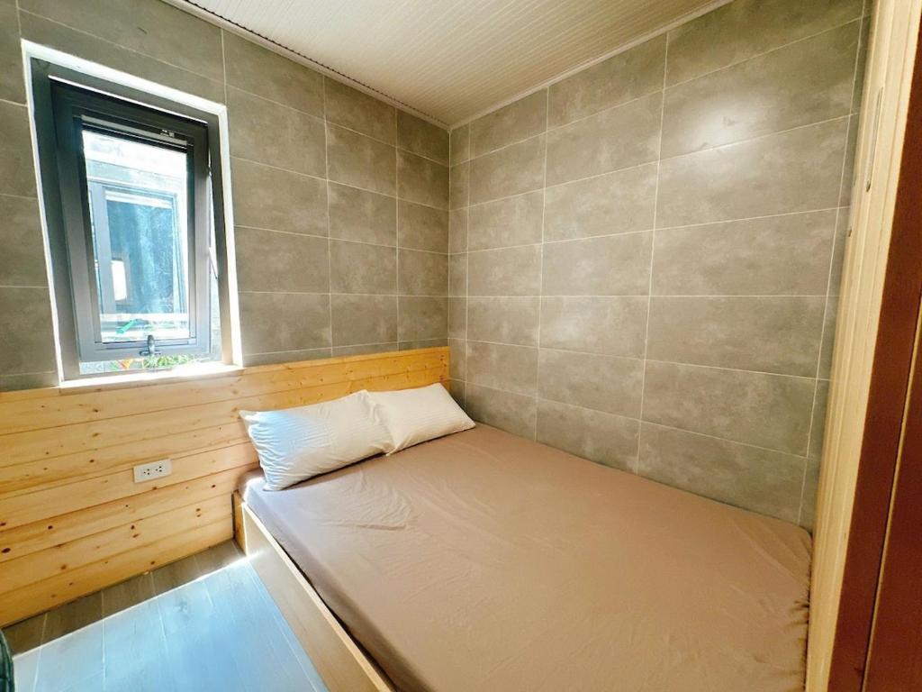 En eller flere senge i et værelse på AMY HOME - 3 bedroom Apartment with bathtub