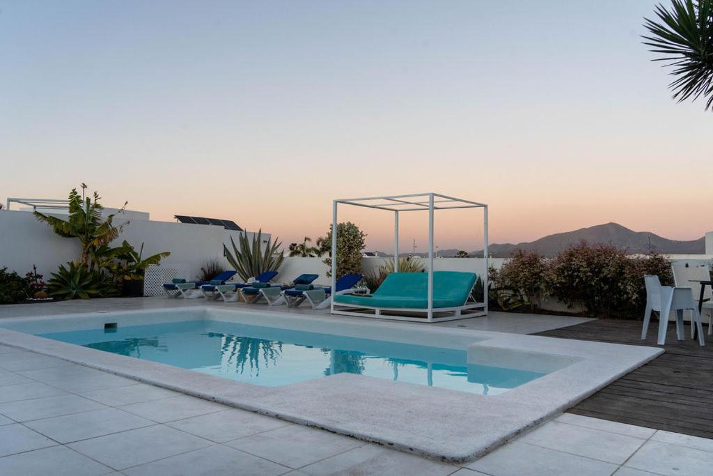 The swimming pool at or close to Villa Perla Blanca