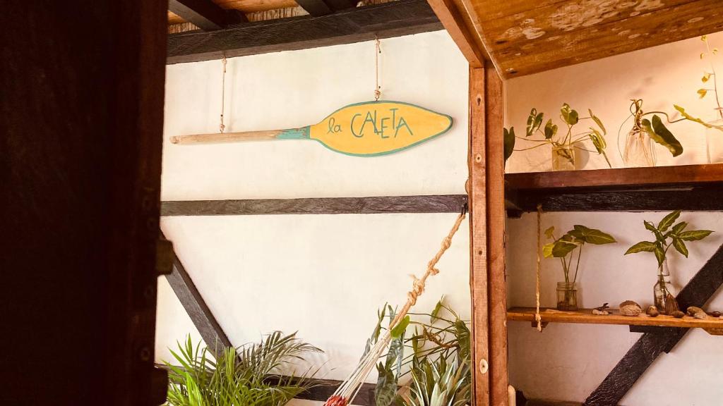 Certifikát, hodnocení, plakát nebo jiný dokument vystavený v ubytování La Caleta
