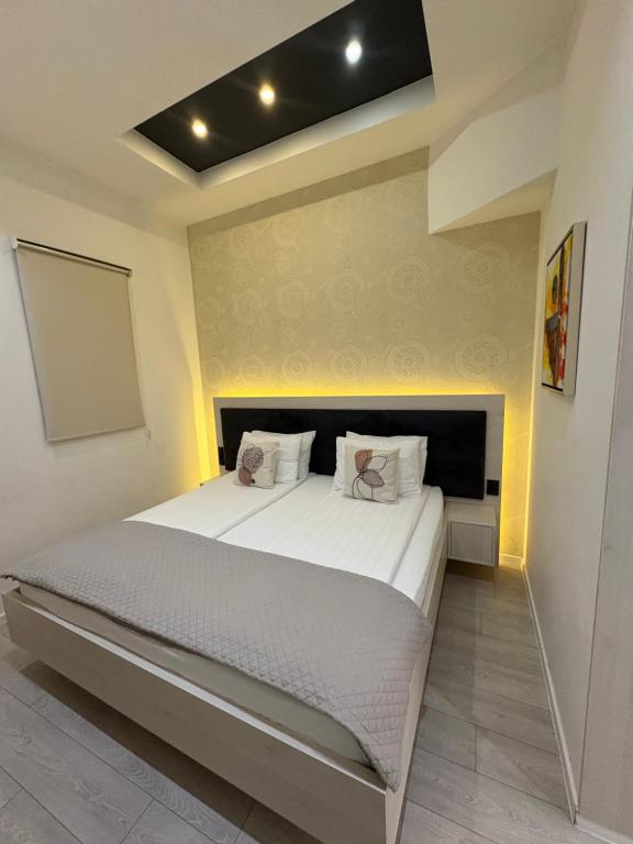 Boulevard Apartments - 
