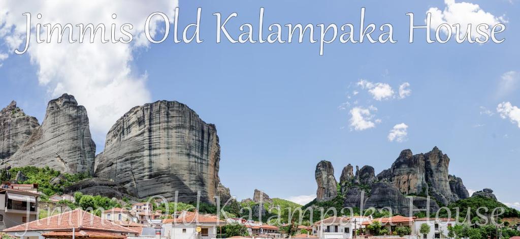 a view of the mountains old kalamandalica house at Jimmis old kalampaka house in Kalabaka