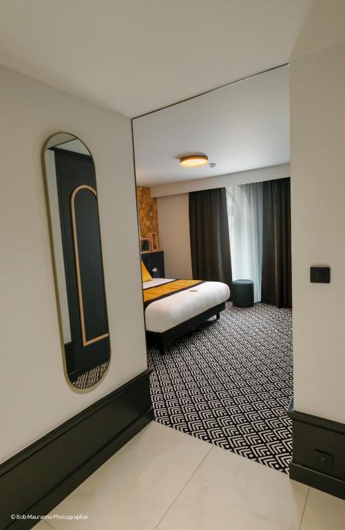 Hôtel et Restaurant Le Regina - 8