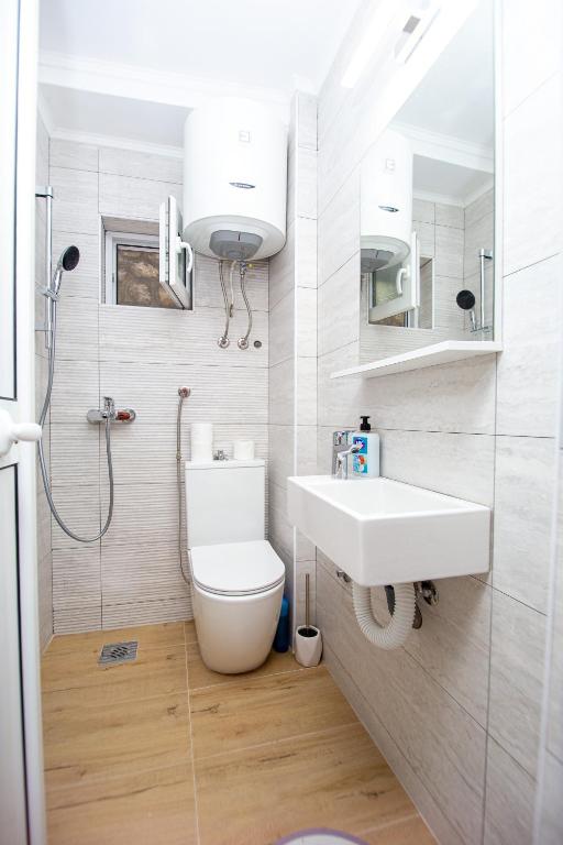 Kupatilo u objektu Jadran Apartments
