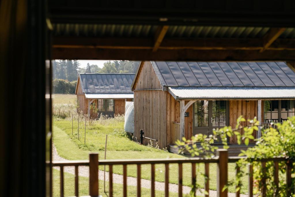Retreat East - 