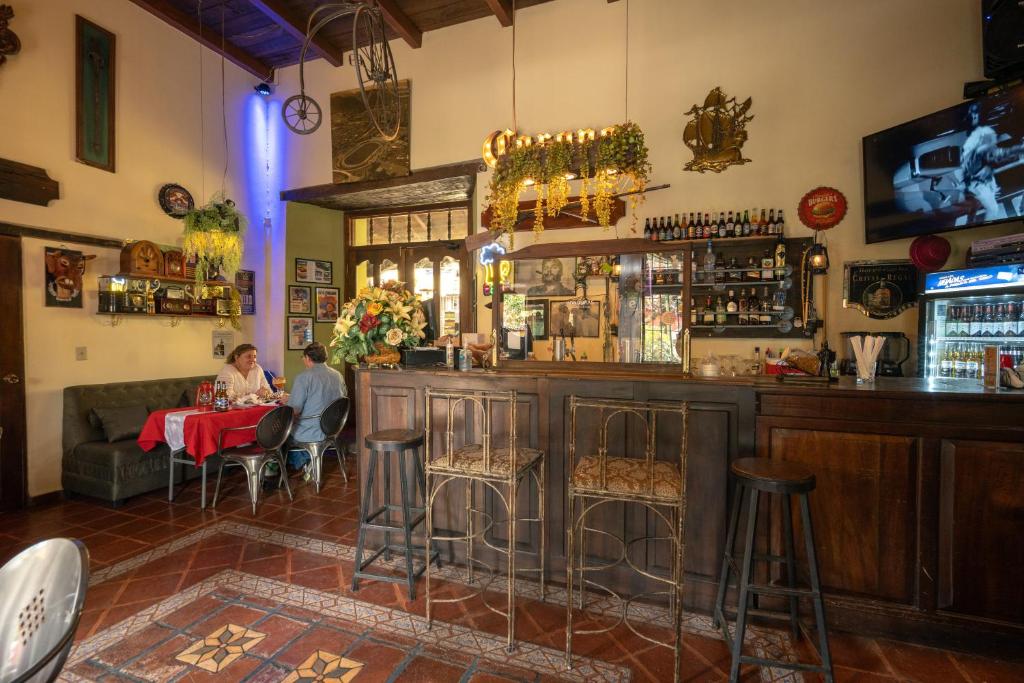 Ο χώρος του lounge ή του μπαρ στο Hotel Caxa Real