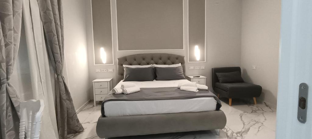 Elegance Room - Deluxe Room (2 Adults + 1 Child)