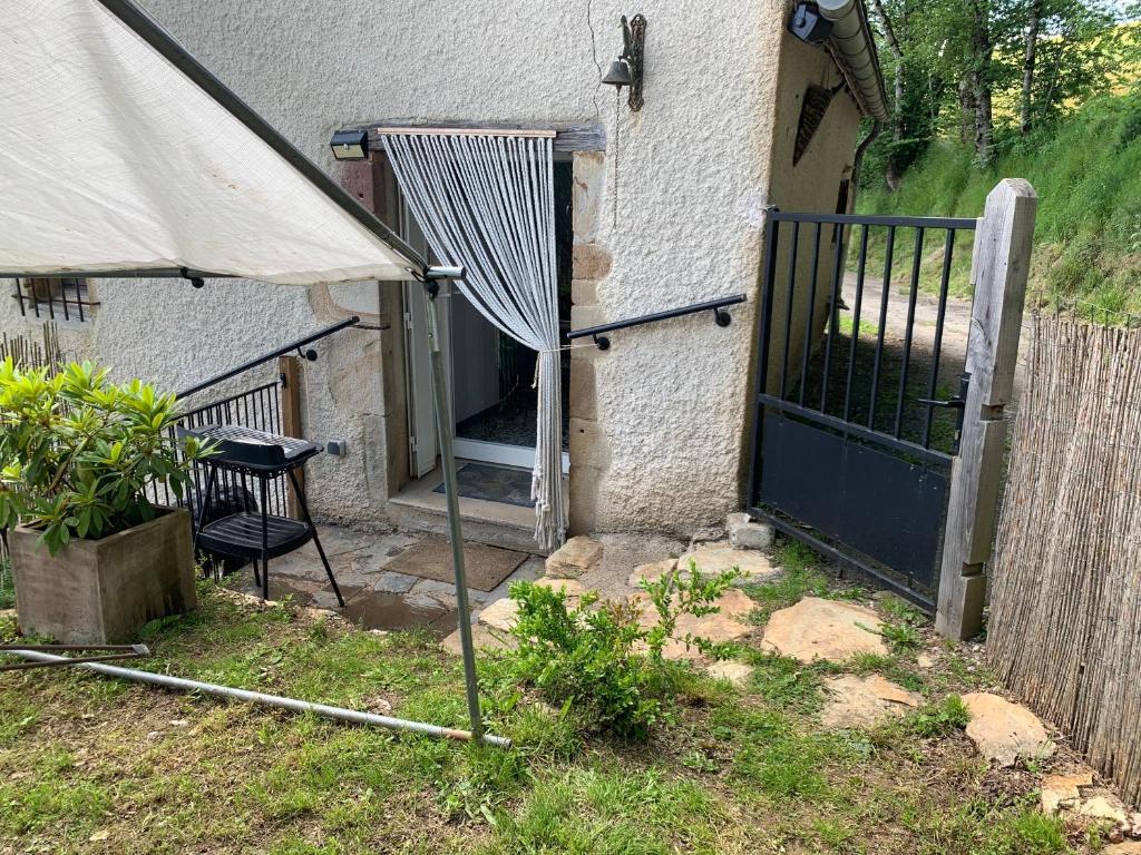 Zahrada ubytování Gîte La Valette d'Aurore - animaux bienvenus