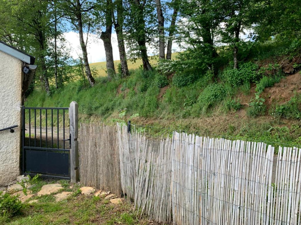 Zahrada ubytování Gîte La Valette d'Aurore - animaux bienvenus