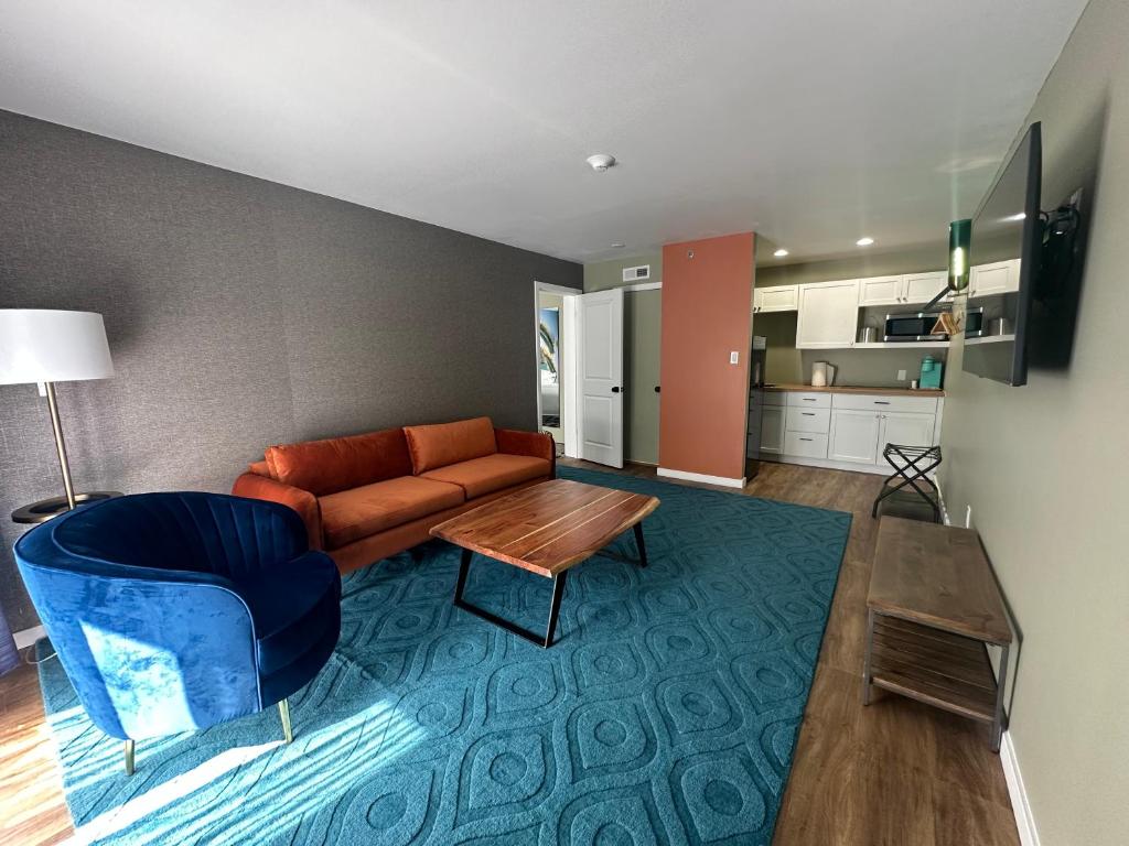 Kuchyň nebo kuchyňský kout v ubytování Lighthouse Suites