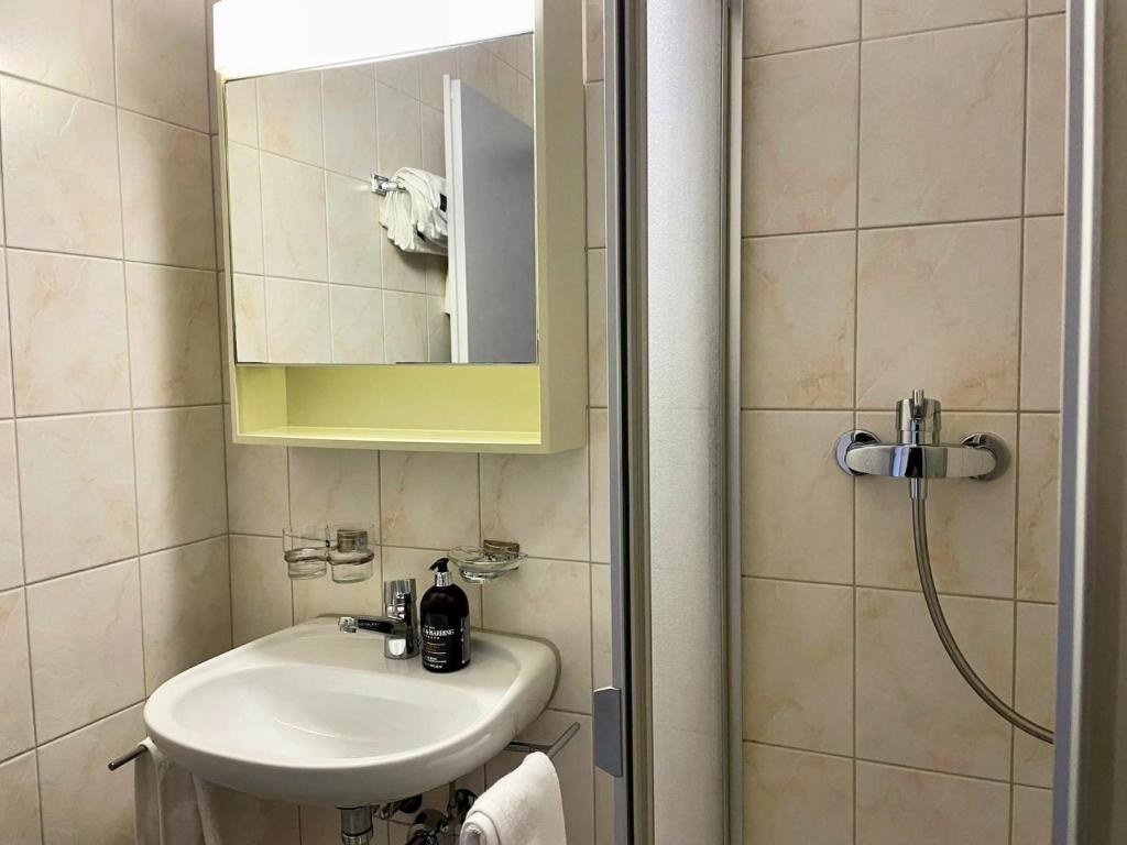 Vannituba majutusasutuses Schöne Zimmer in idyllischer Lage
