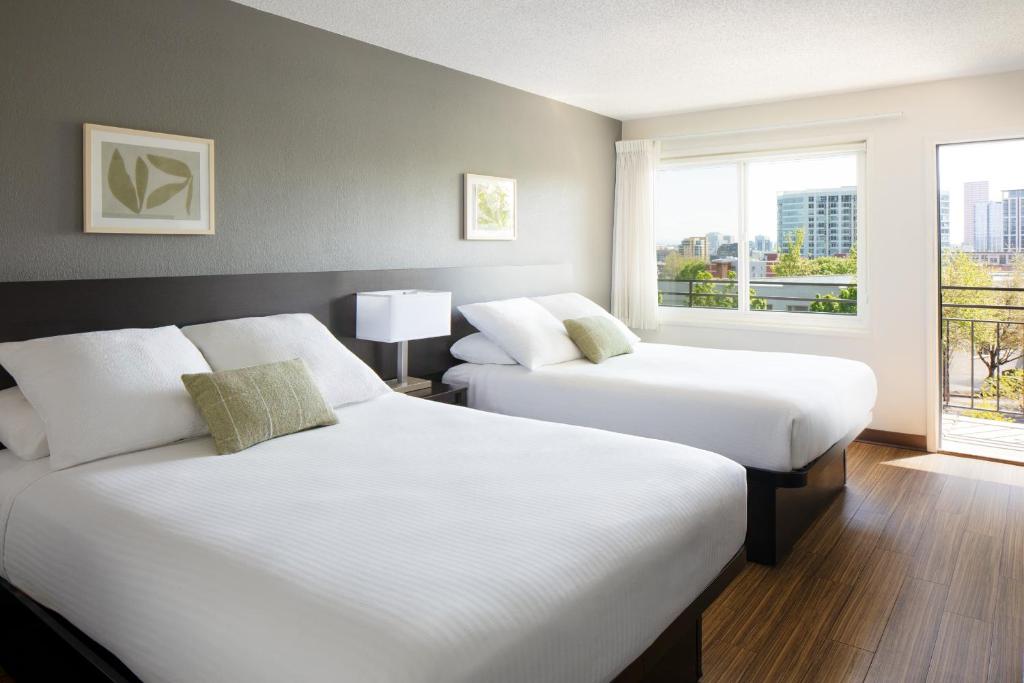 Park Lane Suites & Inn photo