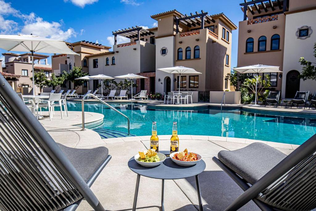 Walk to ski runs - condo with loft & access to Tahoe Donner 5-star ... - Penthouse Condominium With Five-Star Amenities