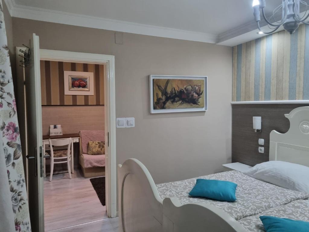 Villa Lucia - Apartments&Rooms - 12