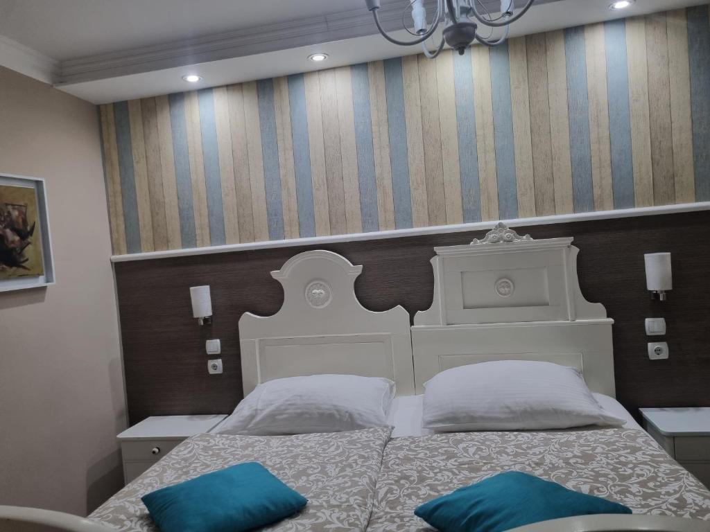 Villa Lucia - Apartments&Rooms - 11