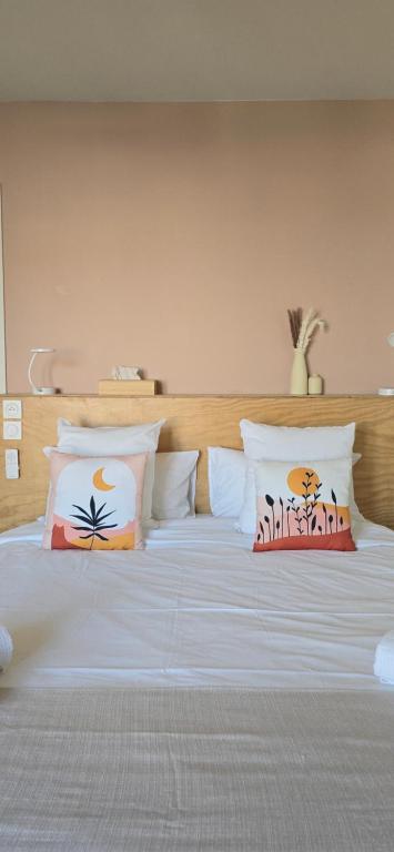 Hôtel La Baïne - Double Room With Balcony