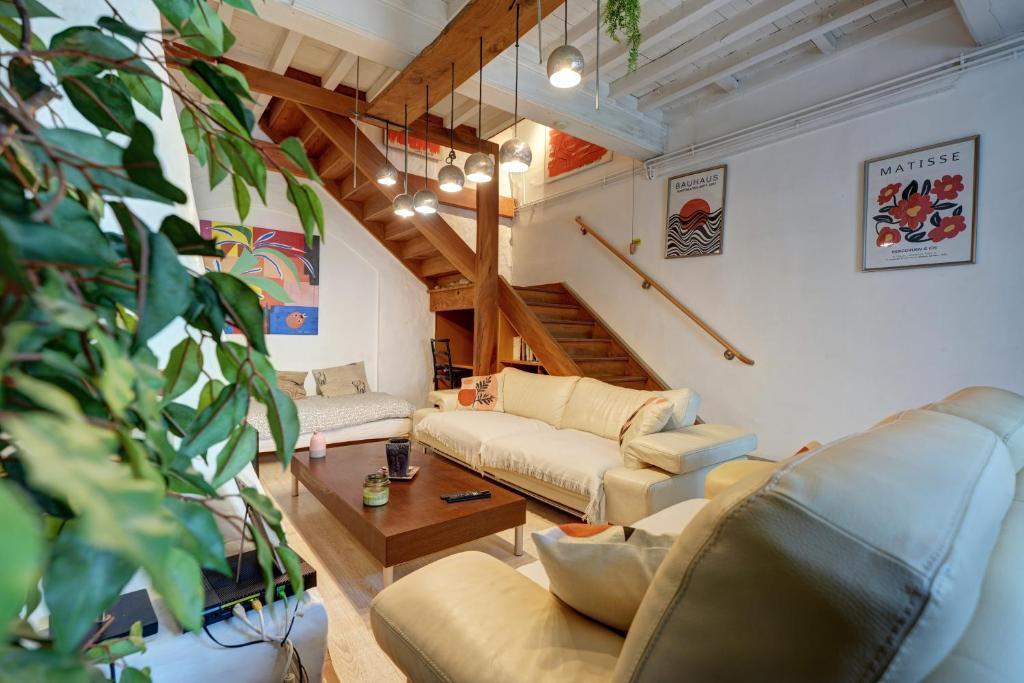 Posezení v ubytování Charme authentique à Corbas - Authentic Charm in Corbas - 120m2 of Comfort-6 personnes