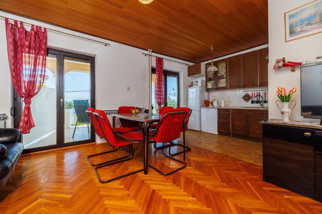 Kuchyň nebo kuchyňský kout v ubytování Apartment Katarina