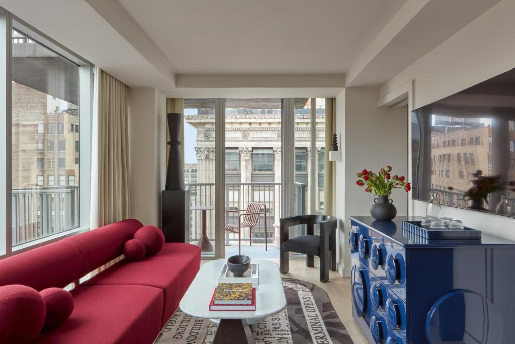 Hotel Park Ave NYC - Suite With Balcony