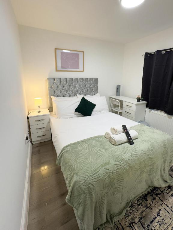 Heathrow Lodge BnB - 大号床间 - 带共用浴室