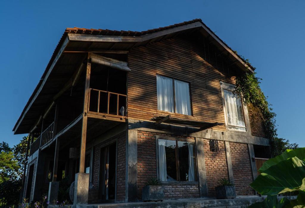 Budova, kde se vila nachází