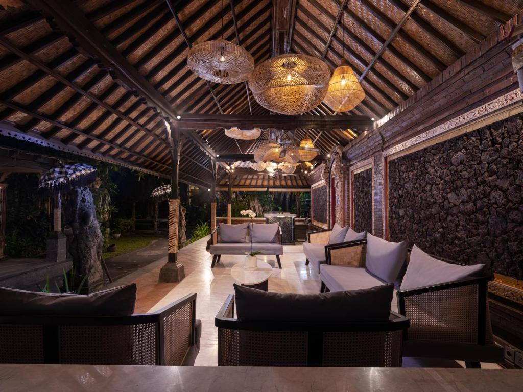 Posezení v ubytování The Artini Dijiwa Ubud
