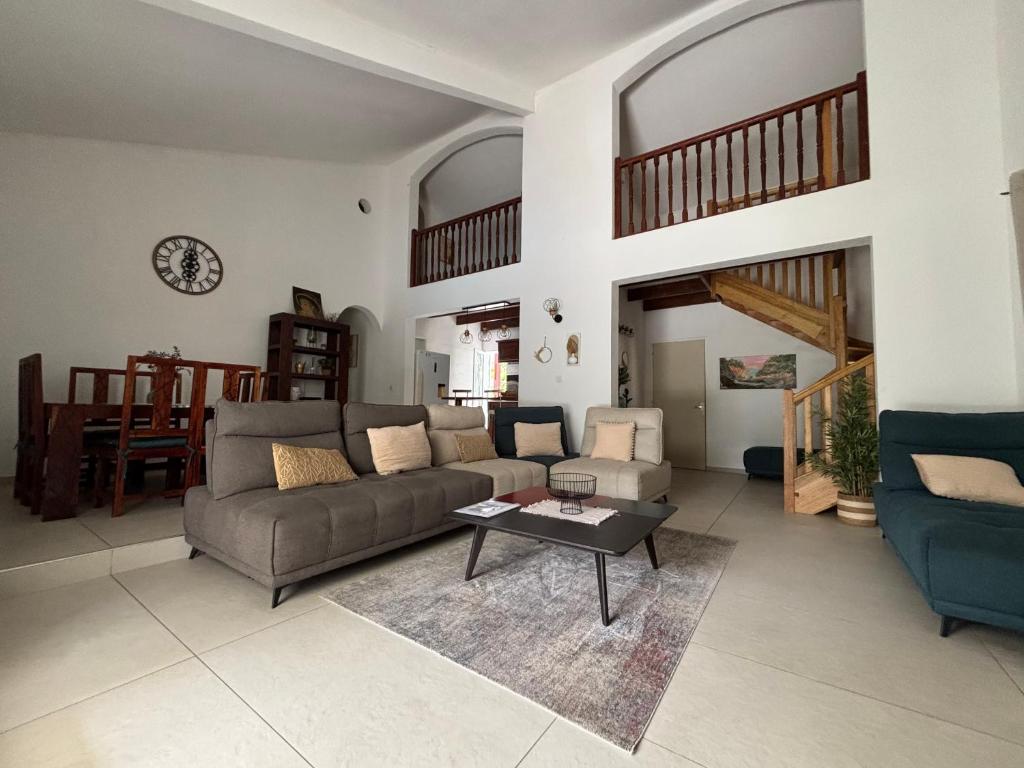 Posezení v ubytování La Villa Manee