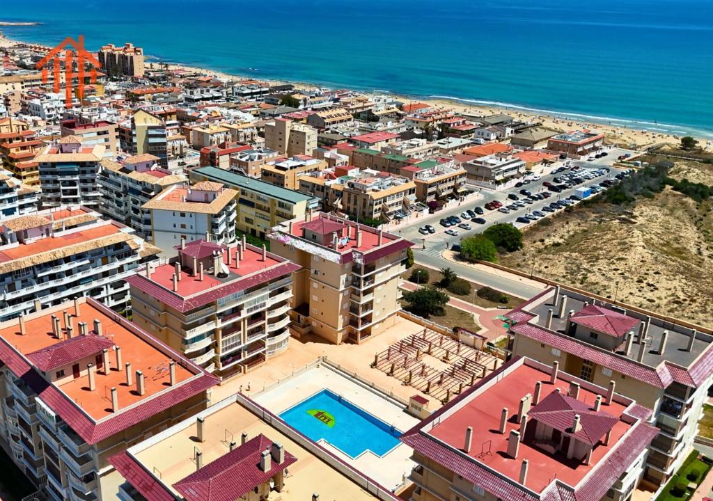 Ciprés 4: Apartamento en urbanización con piscina
