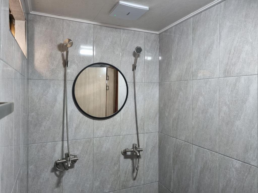Koupelna v ubytování Orasung Motel