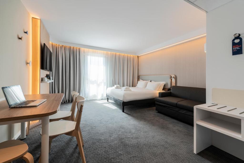 Holiday Inn Express & Suites Reims - Rives de Vesle by IHG - Resim 31