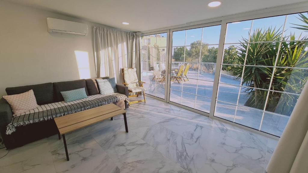 STAY The Getaway Apartment