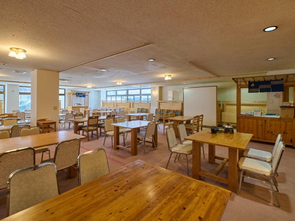 Restaurace v ubytování Owara View Hotel
