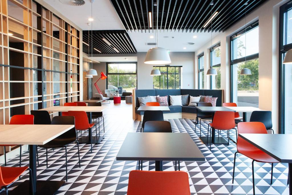 ibis budget Hotel Berlin Airport - Resim 12