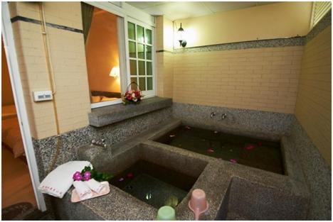Fotografie z fotogalerie ubytování Songboling Hot Spring Inn v destinaci Liugui