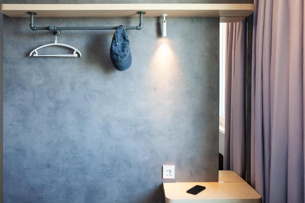 ibis budget Hotel Berlin Airport - Resim 18